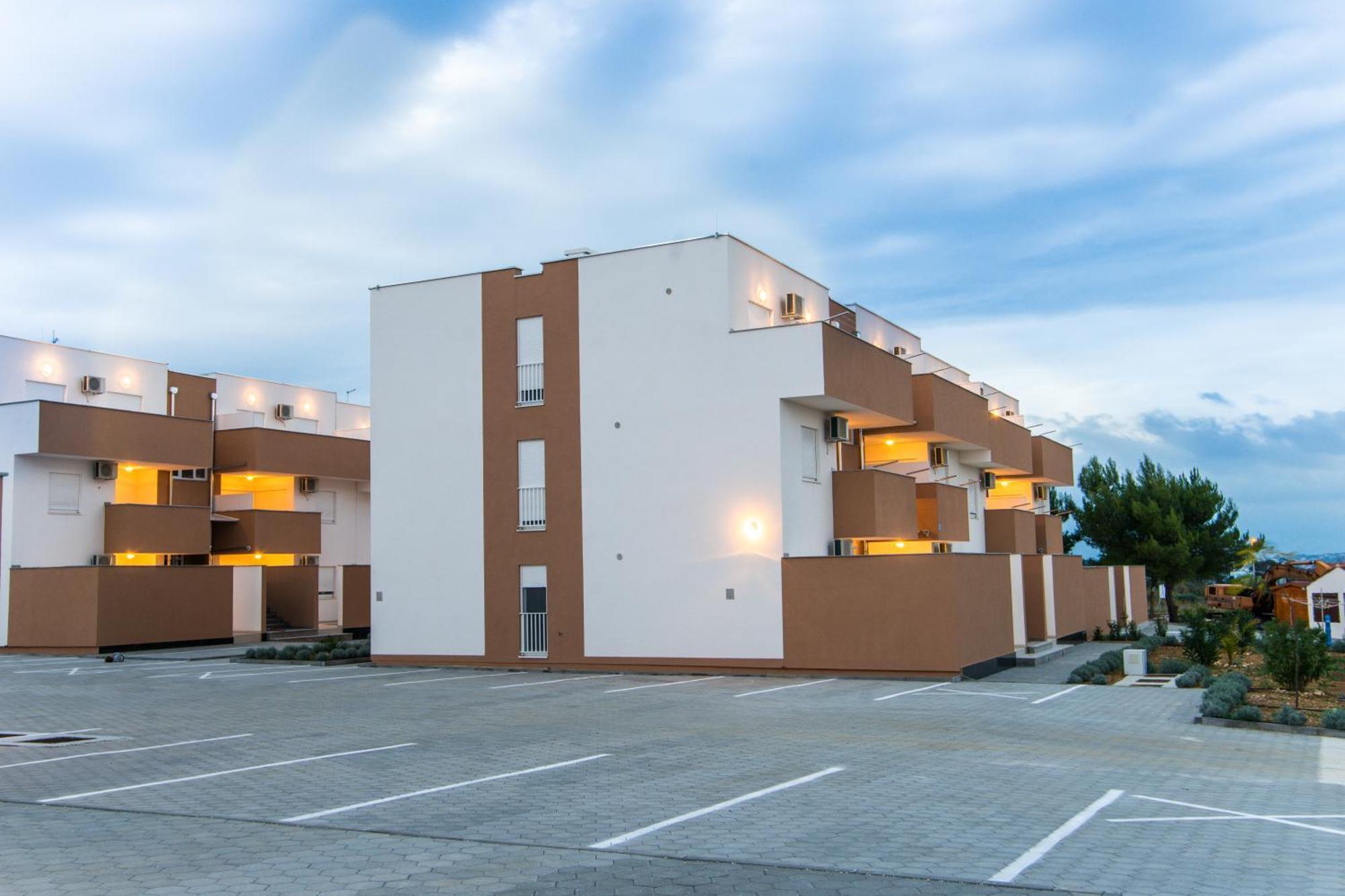 Village Apartament Nin