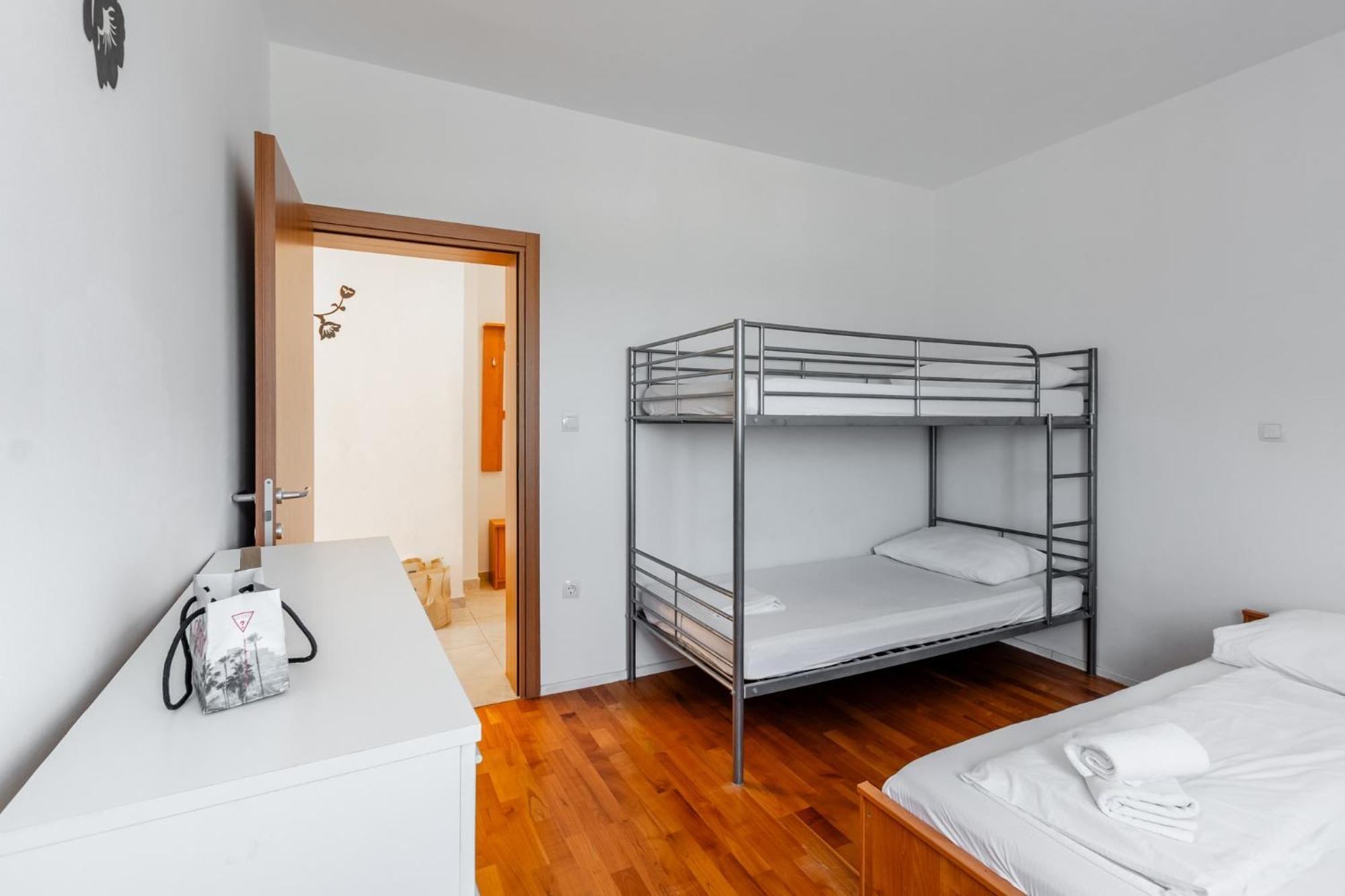 Village Apartament Nin