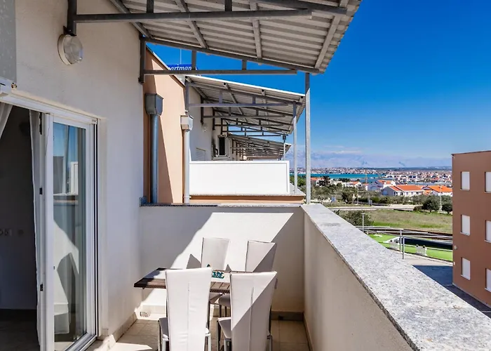Apartment Village Nin