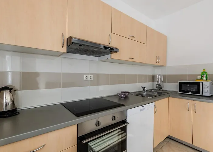 Apartment Village Nin