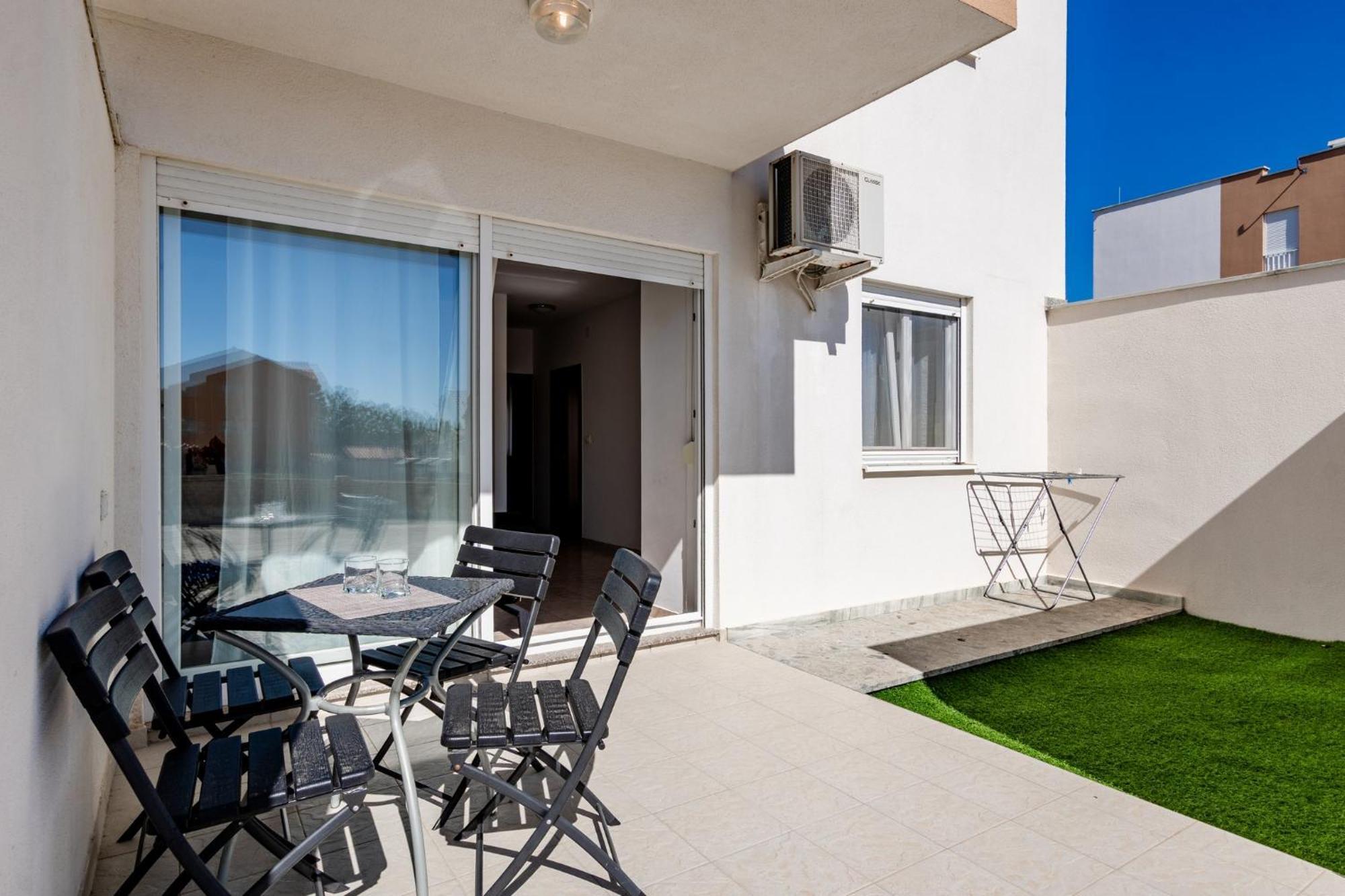 Apartment Apartment Village Nin Nin