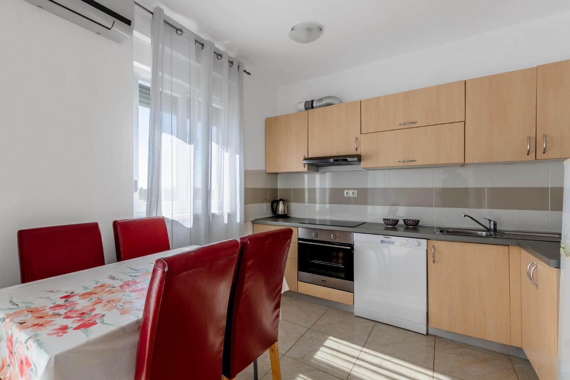 Apartment Village Nin * Nin