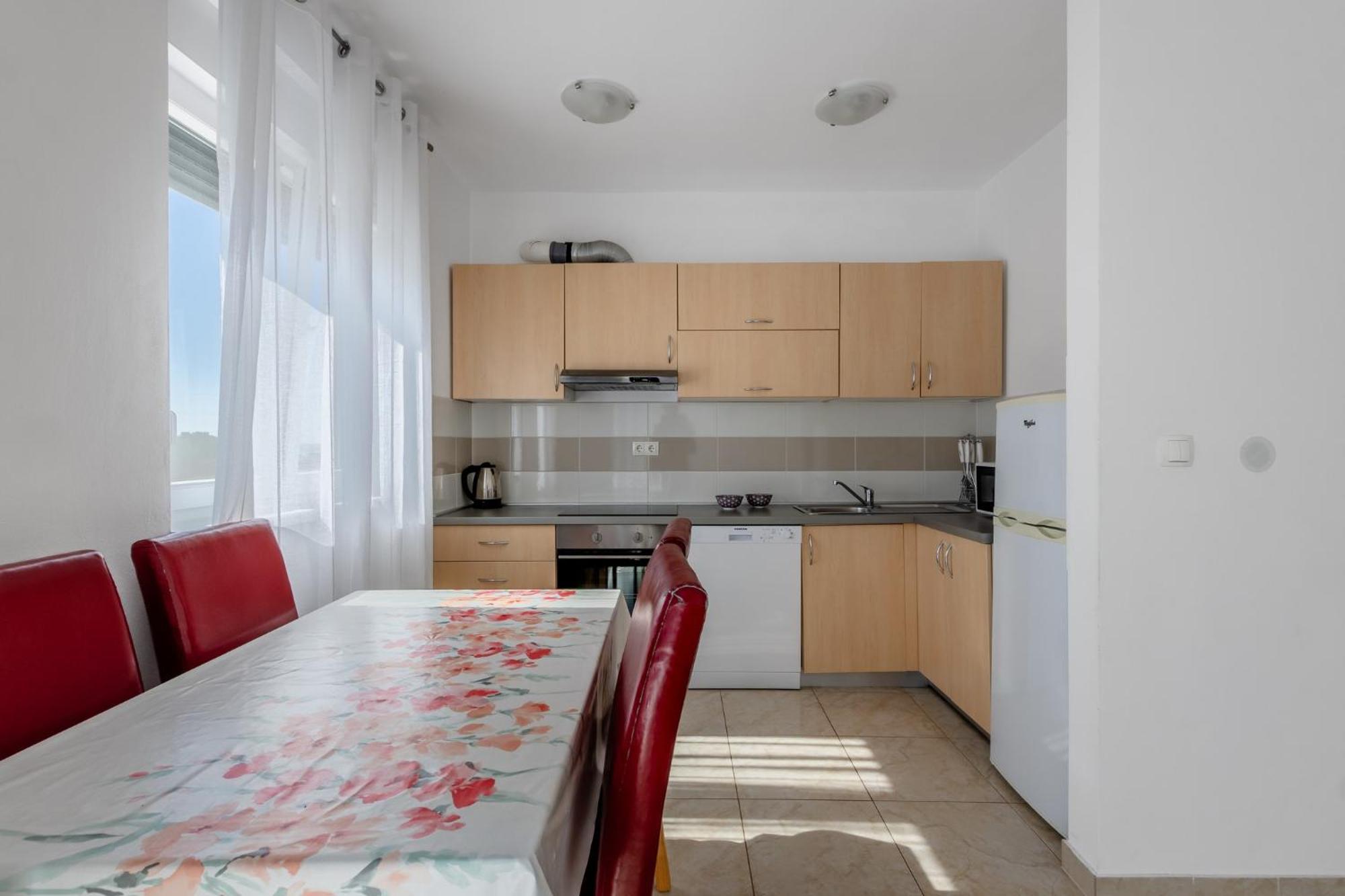 Apartment Apartment Village Nin Nin