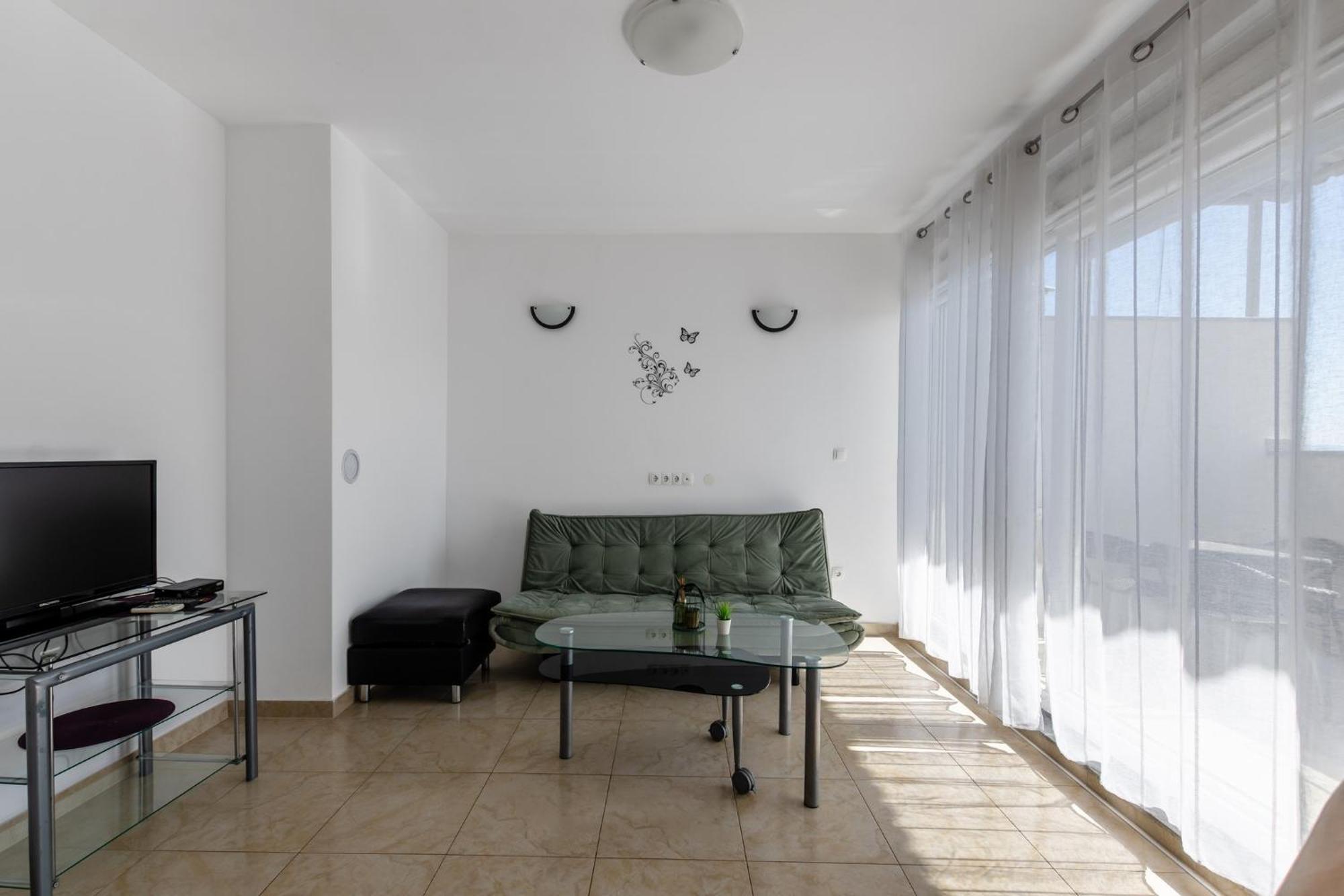 Apartment Village Nin *