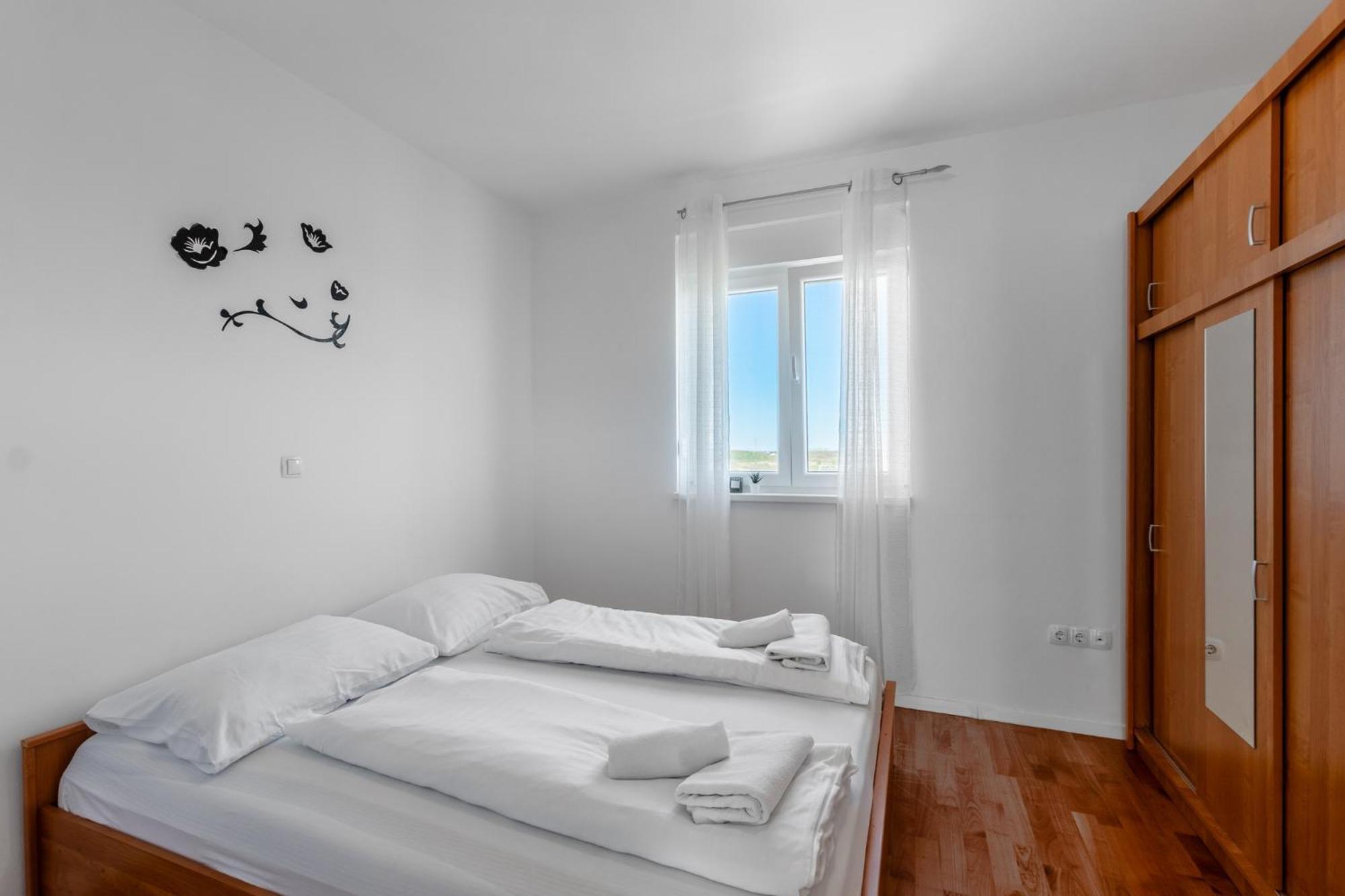 Apartment Village Nin Nin