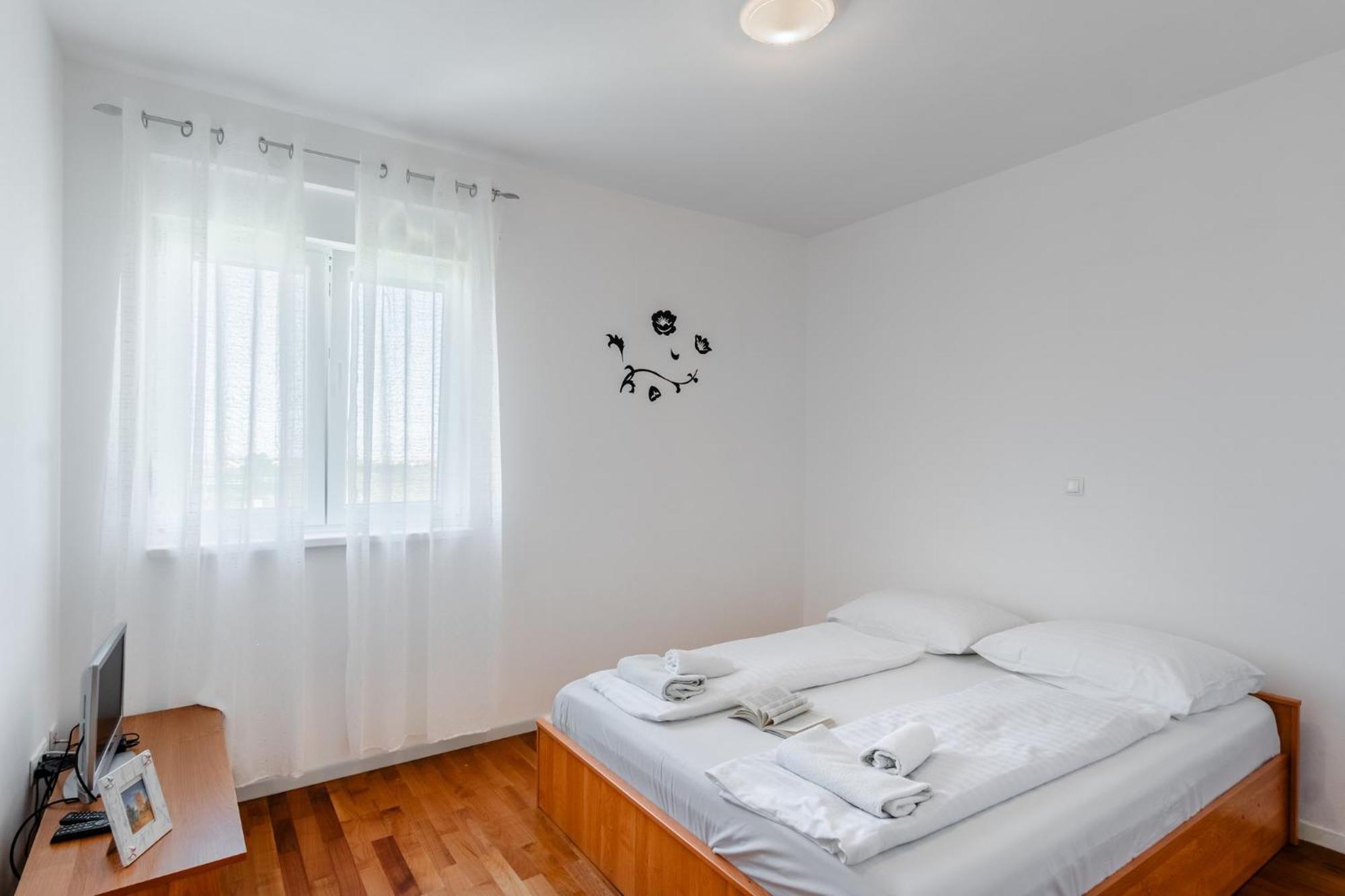 Apartment Village Nin Apartment Nin