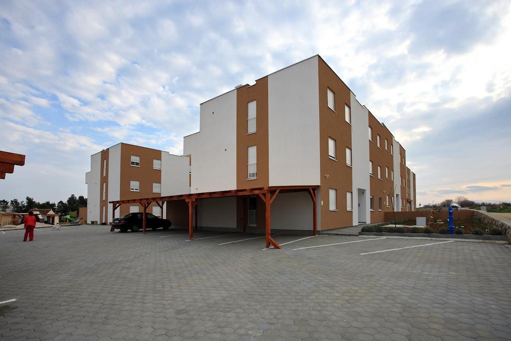 Apartment Apartment Village Nin *