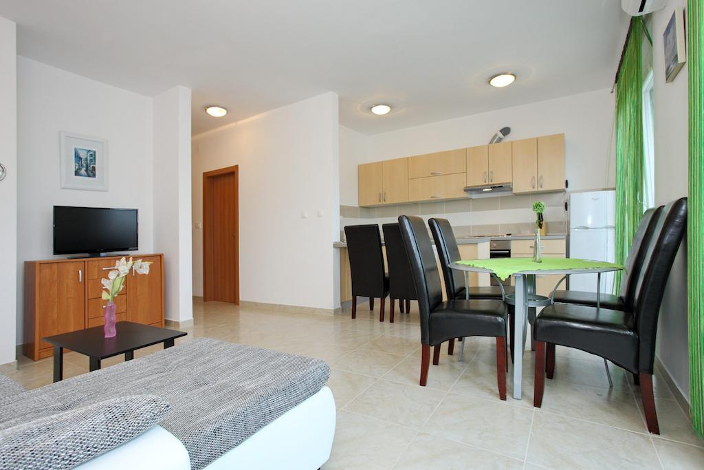 Apartment Apartment Village Nin *