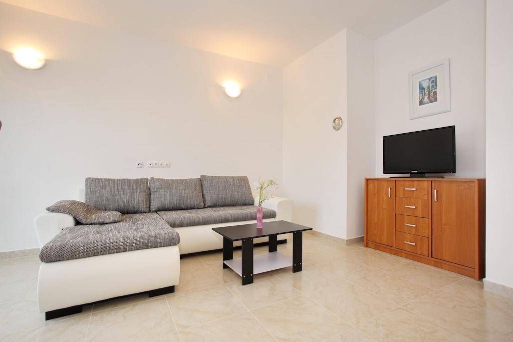 Apartment Apartment Village Nin