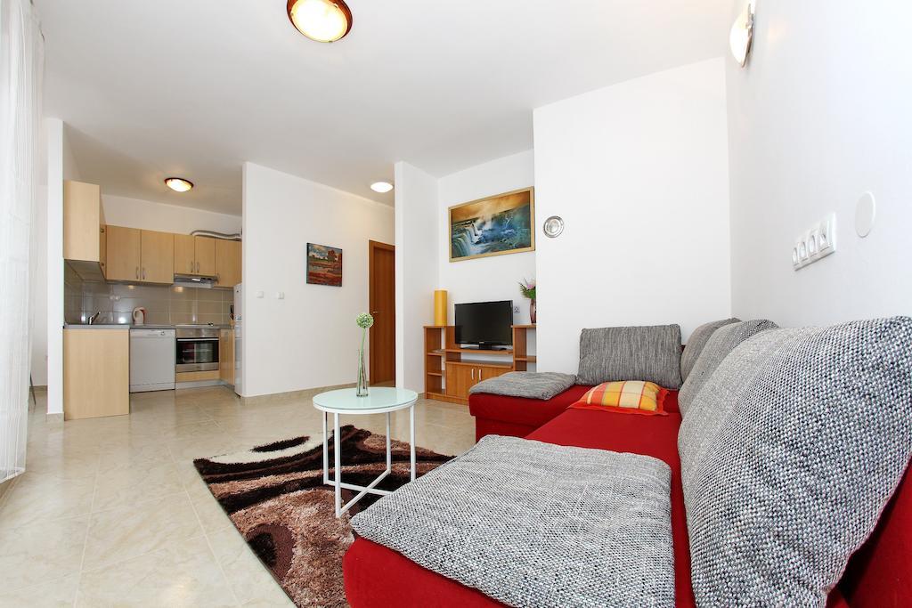 Apartment Apartment Village Nin